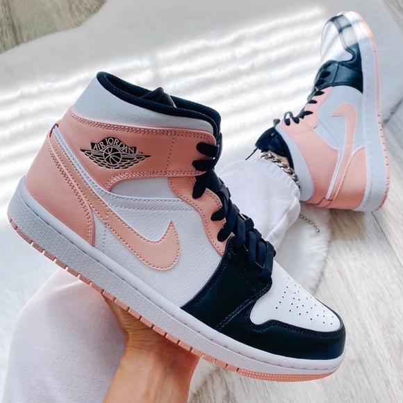 Nike air jordan 1 mid sneakers - Picture 3 of 3